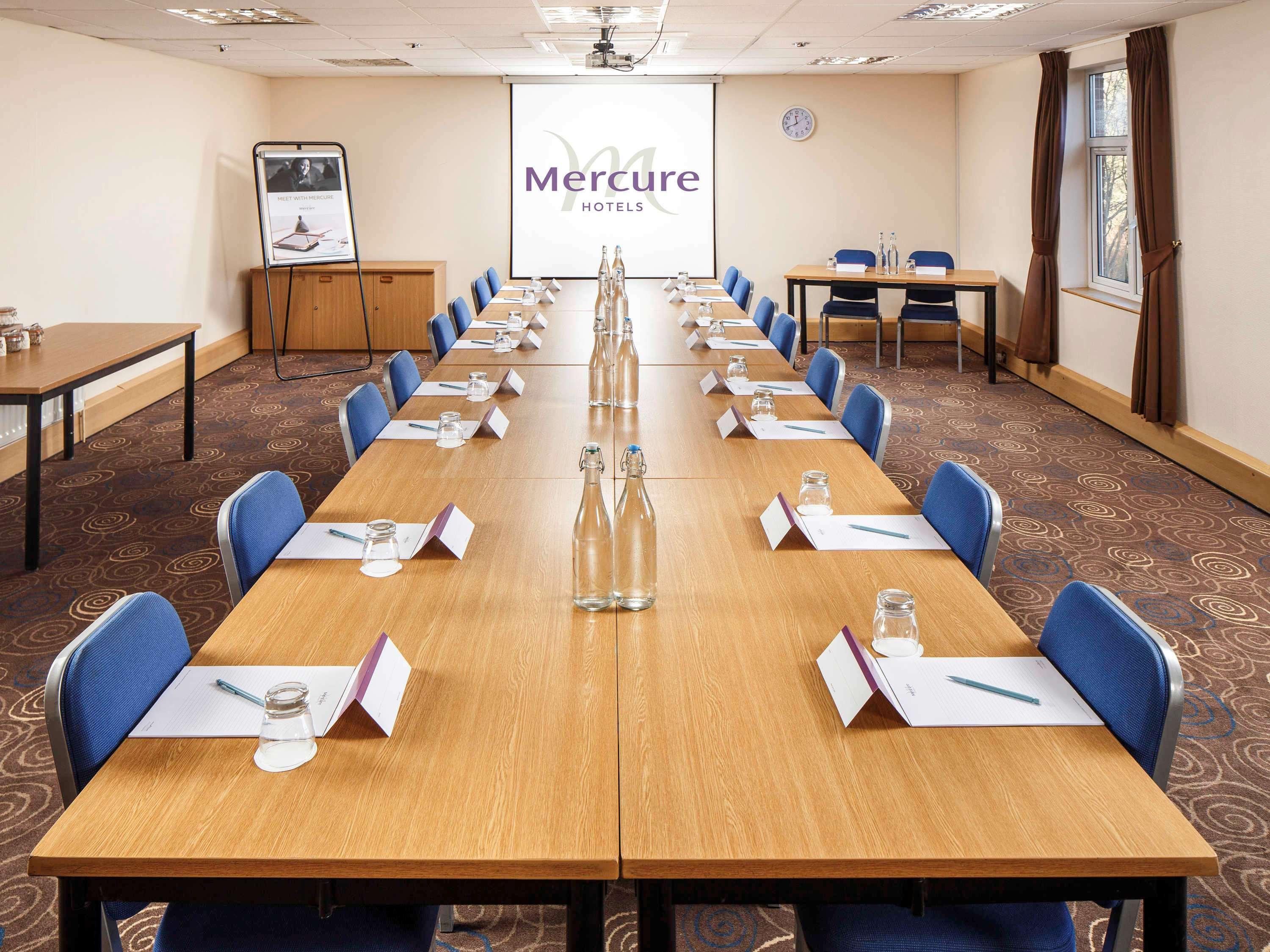 Mercure Leeds Parkway Hotel מראה חיצוני תמונה